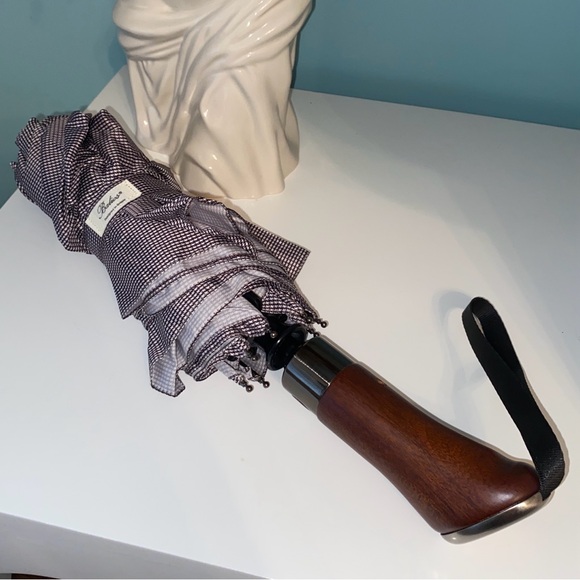 Balios Black and White Checkered Houndstooth Umbrella with Wooden Handle - Picture 5 of 7